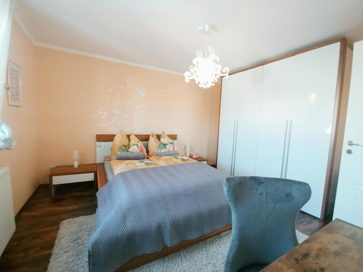 Wohlfuehlzeit Im Zittauer Gebirge Apartamento Exterior foto