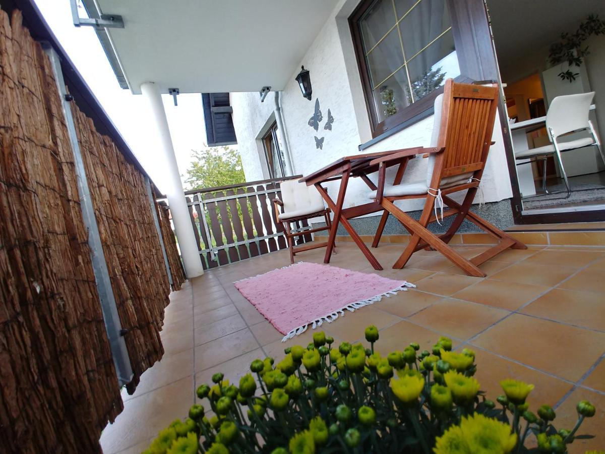 Wohlfuehlzeit Im Zittauer Gebirge Apartamento Exterior foto